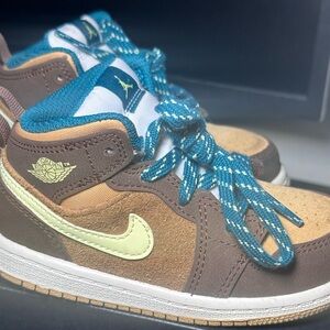 Jordan 1 Mid SE (TD) Toddler 8C